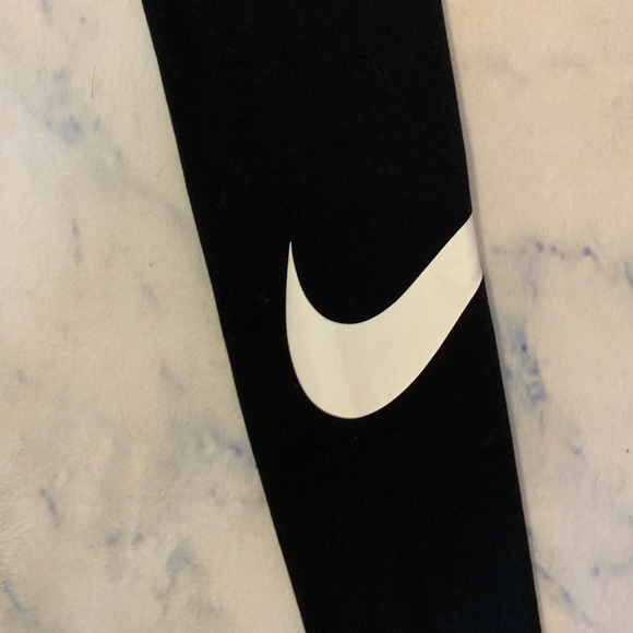 Nike | Tight Fit Running Leggings - Picture 5 of 12